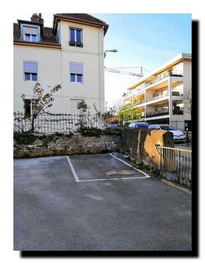 Bnbesak La Gare Viotte เบอซองซง ภายนอก รูปภาพ